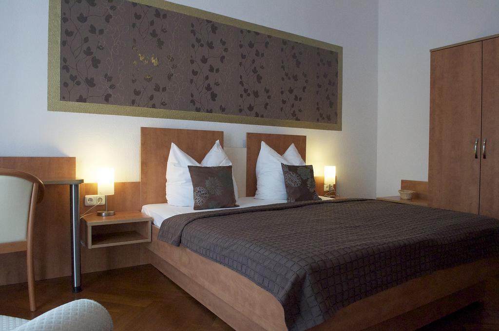 Hotel Vier Lowen 2*